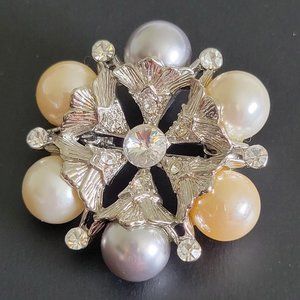 Beautiful Starburst Pearl & Rhinestone Brooch Pin